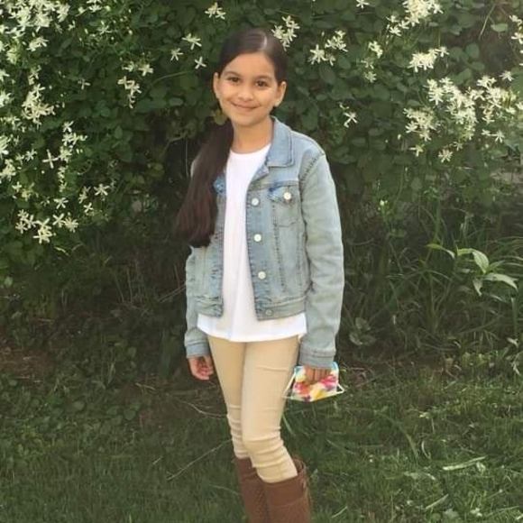 Meet your Posher, Sandra - Picture 1 of 1